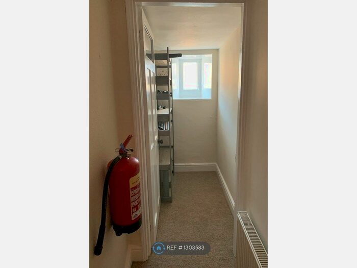 2 Bedroom Flat To Rent In Burlington Street, Bath BA1