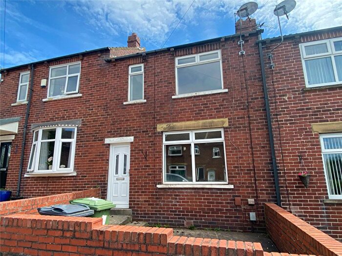 3 Bedroom Terraced House To Rent In Walkley Avenue, Heckmondwike, WF16