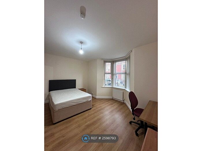 2 Bedroom Flat To Rent In Fenham, Newcastle Upon Tyne, NE4