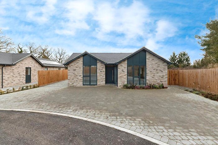 3 Bedroom Bungalow For Sale In New Road, Little Burstead, Billericay, Essex, CM12
