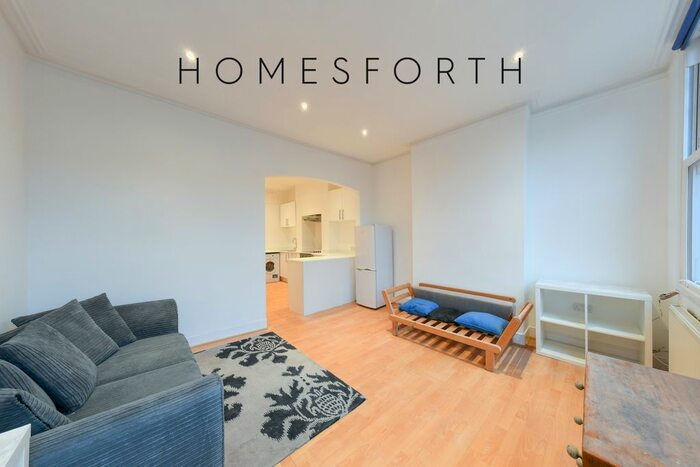 1 Bedroom Flat To Rent In Queenstown Road, Battersea, SW8