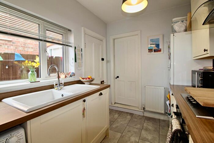 3 Bedroom Terraced House For Sale In Queens Road, Fletton, Peterborough, PE2
