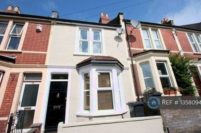 3 Bedroom Terraced House To Rent In Garnet Street, Bristol, BS3