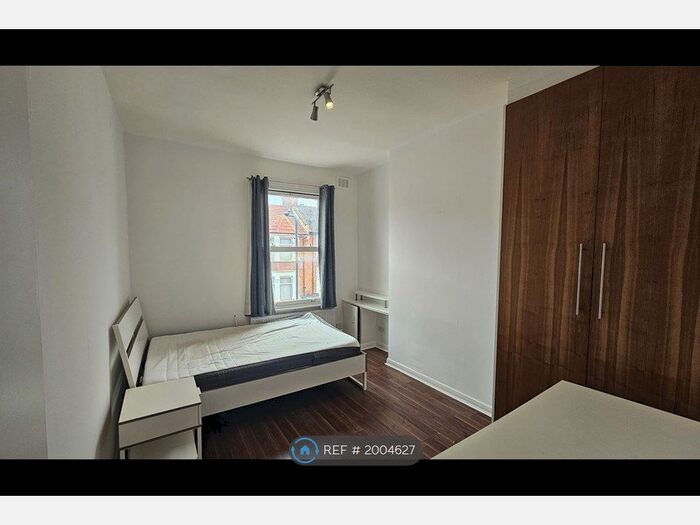2 Bedroom Flat To Rent In Beaconsfield Road, London, NW10