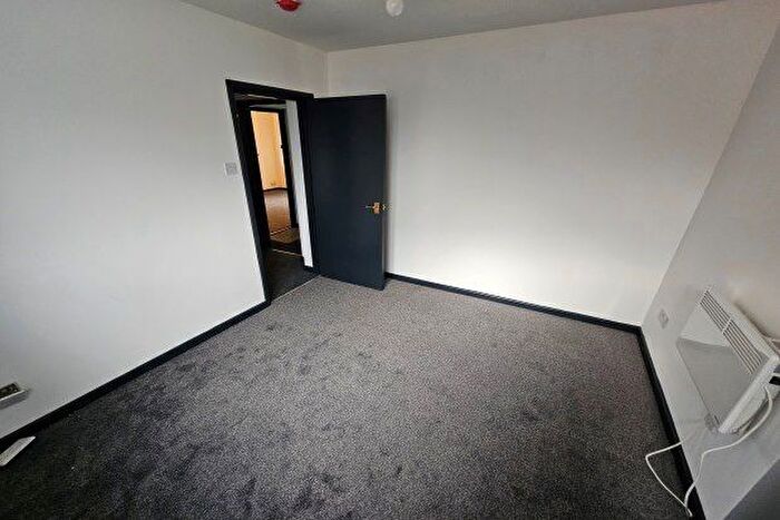 2 Bedroom Flat To Rent In Quinton, Birmingham, B32