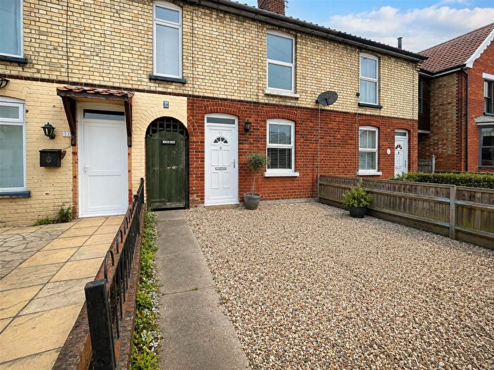 3 Bedroom End Of Terrace House To Rent In Crown Road, Dereham, NR20