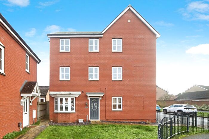 4 Bedroom Property For Sale In Tundra Walk, Bridgwater, TA6