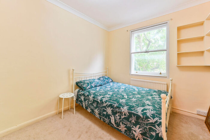 2 Bedroom Flat For Sale In Edith Grove, Chelsea, London, SW10