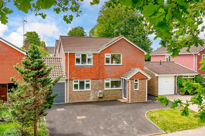 4 Bedroom Detached House For Sale In Smithbarn, Horsham, RH13