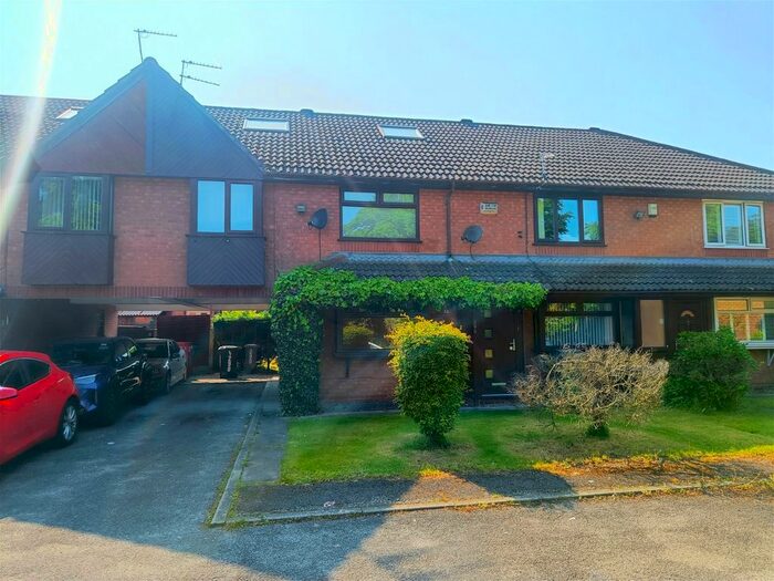 3 Bedroom Terraced House To Rent In Manor Avenue, Sale, Greater Manchester, M33