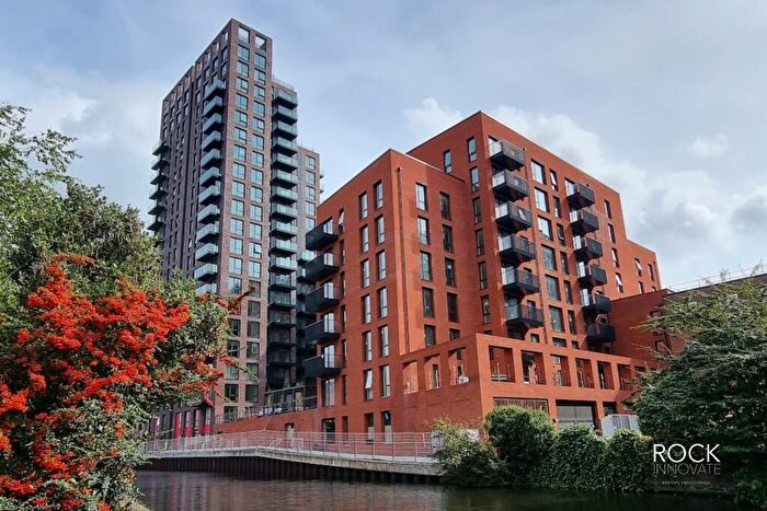 2 Bedroom Apartment For Sale In Snow Hill Wharf, Shadwell Street, Birmingham, B4