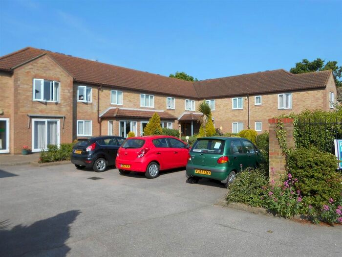 1 Bedroom Flat To Rent In Havenvale, Coppins Road, Clacton-On-Sea, CO15