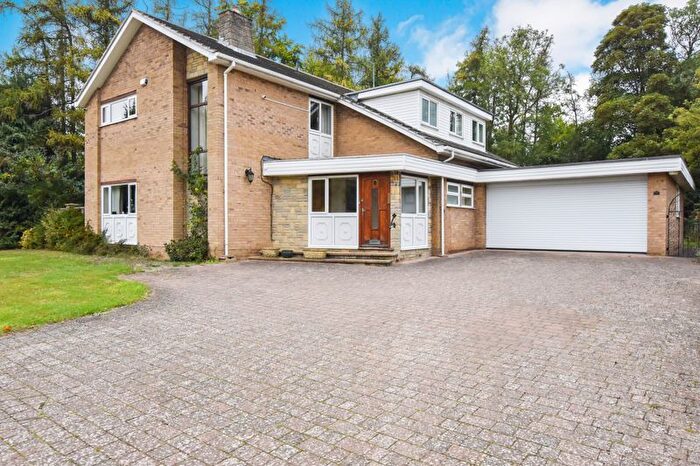 4 Bedroom Detached House For Sale In Black Swan Spinney, Wansford, Peterborough, PE8