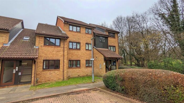 1 Bedroom Flat To Rent In Milford Close, St.Albans, AL4