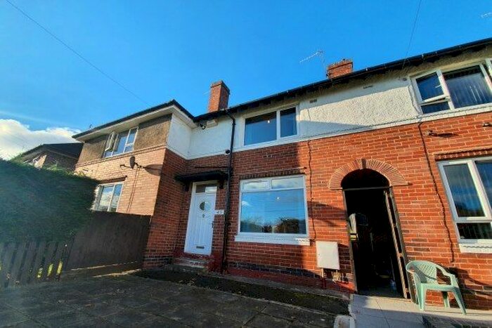 2 Bedroom Property To Rent In Halliwell Crescent, Sheffield S5