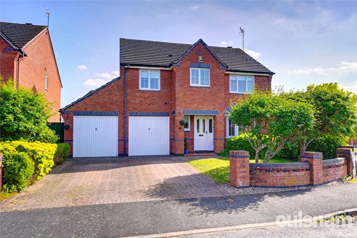 4 Bedroom Detached House For Sale In Isaacs Way, Droitwich, Worcestershire, WR9