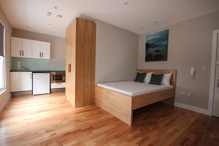 Studio To Rent In Flat, Harrow Road, Maida Hill, W10