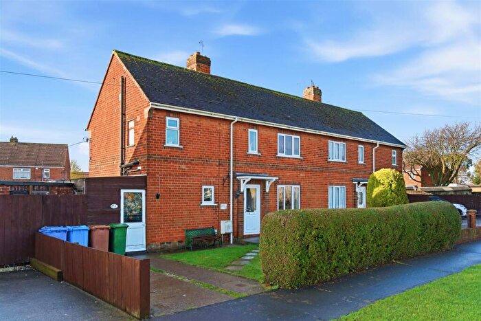 3 Bedroom Semi-Detached House For Sale In Westfield, Patrington, Hull, HU12