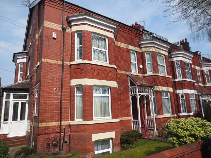 2 Bedroom Flat To Rent In Kingsbrook Road, Whalley Range, M16