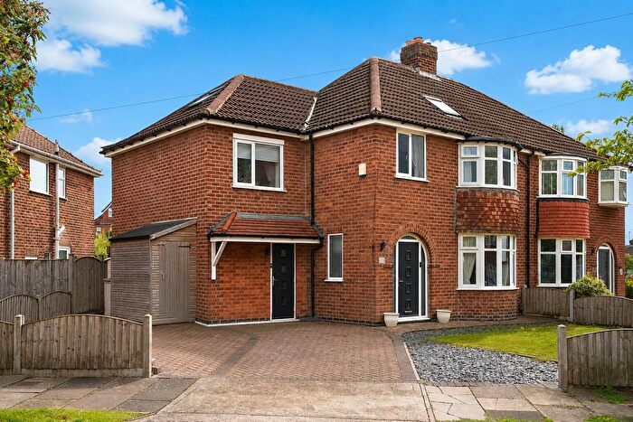5 Bedroom Semi-Detached House For Sale In Grayshon Drive, Acomb, York, YO26