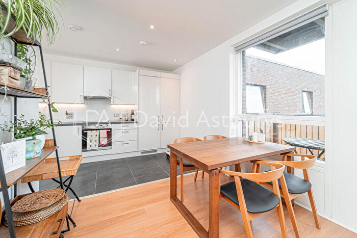 1 Bedroom Apartment To Rent In Candish Court, Hornsey, London, N8