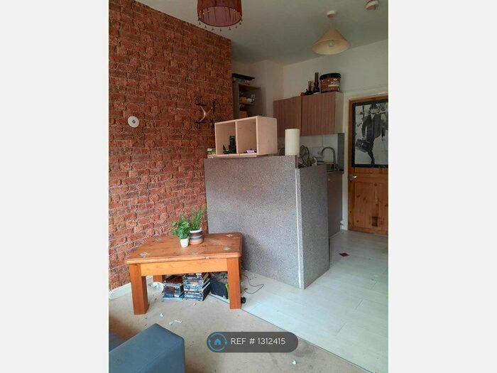 1 Bedroom Flat To Rent In Sun Lane, Wakefield WF1