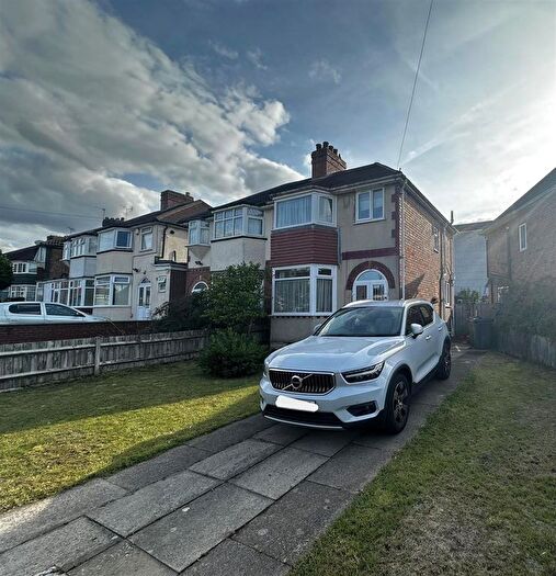 3 Bedroom Semi-detached House To Rent In Dorothy Road, Birmingham, B11