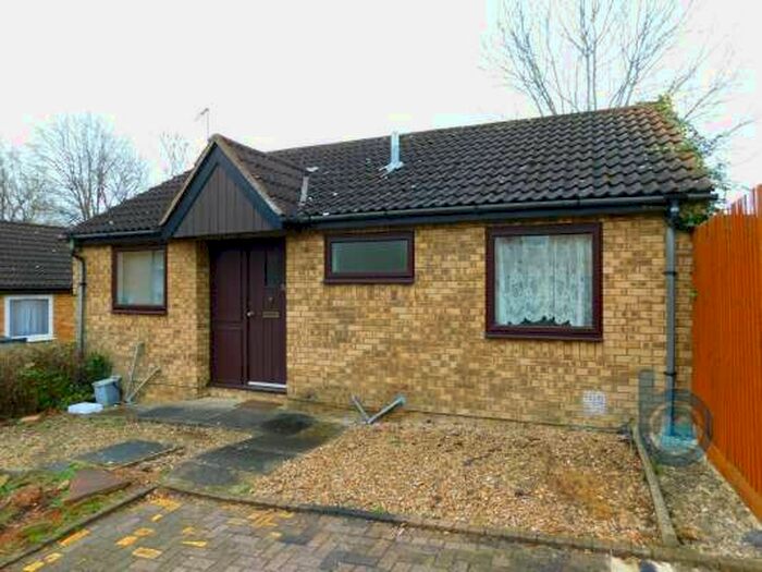 2 Bedroom Bungalow To Rent In Linnet, Peterborough, PE2