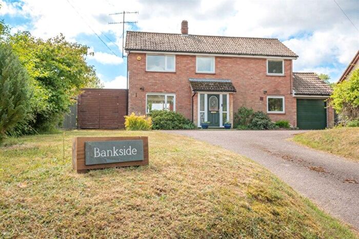 4 Bedroom Detached House For Sale In The Street, Sternfield, IP17