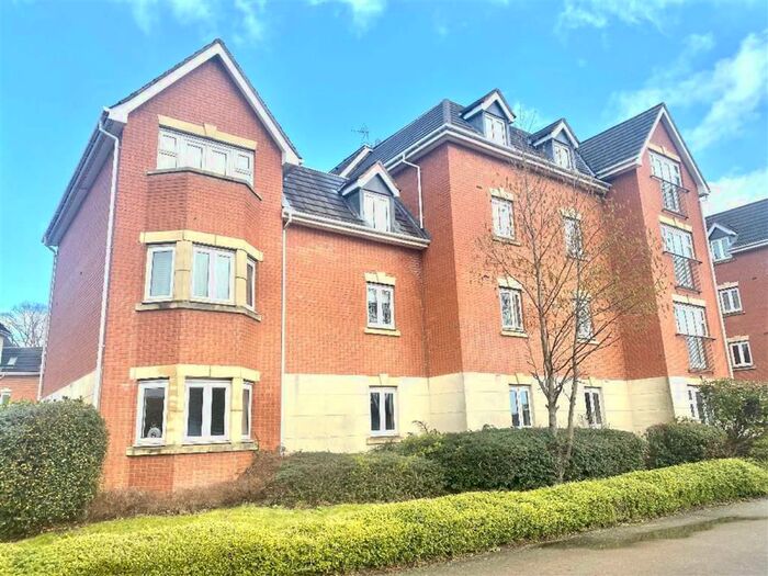 2 Bedroom Flat To Rent In Southfield Road, Hinckley, LE10