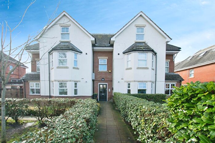2 Bedroom Flat For Sale In Lowther Road, Bournemouth, BH8