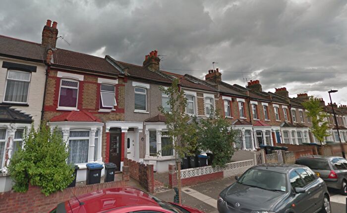 2 Bedroom Terraced House To Rent In Warwick Road, Edmonton, N18