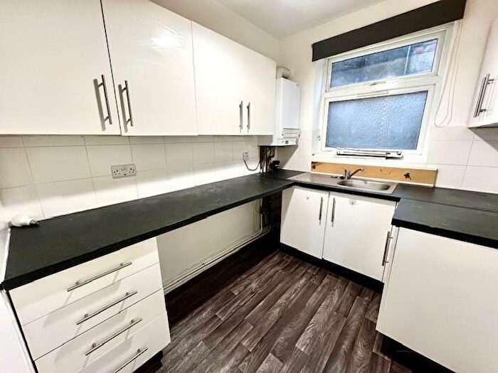 1 Bedroom Flat To Rent In Richmond Avenue Richmond Avenue Bognor Regis West Sussex, PO21