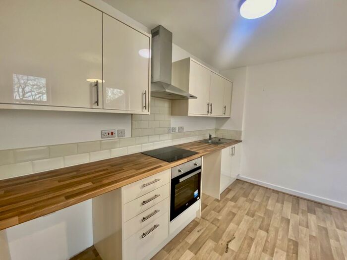 1 Bedroom Apartment To Rent In St. Johns Road, Hedge End, Southampton, SO30