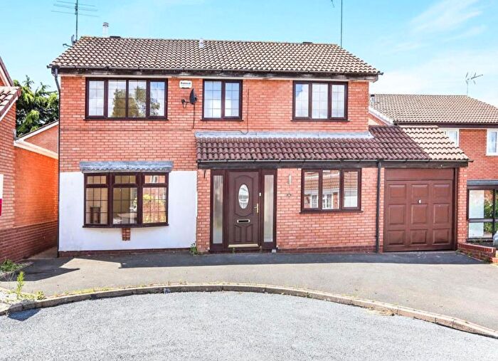 4 Bedroom Property To Rent In Yellowhammer Court, Kidderminster, DY10