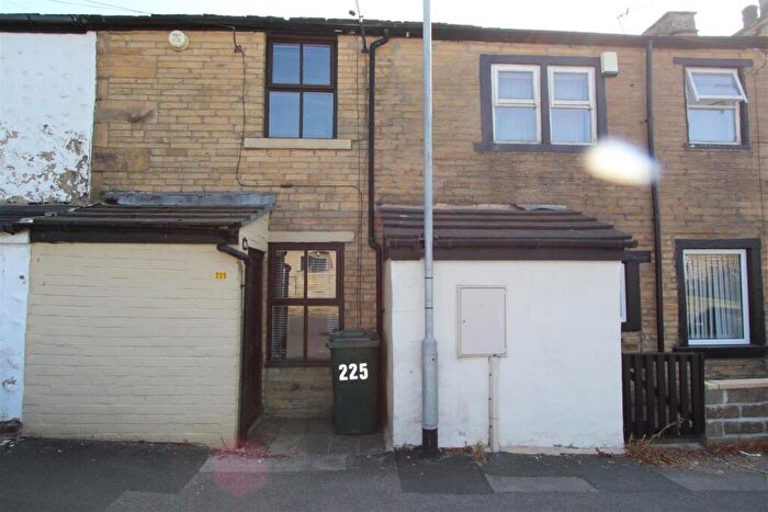 1 Bedroom Cottage For Sale In Moorside Road, Eccleshill, Bradford, BD2