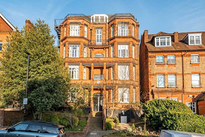 1 Bedroom Flat For Sale In Netherhall Gardens, Hampstead, NW3