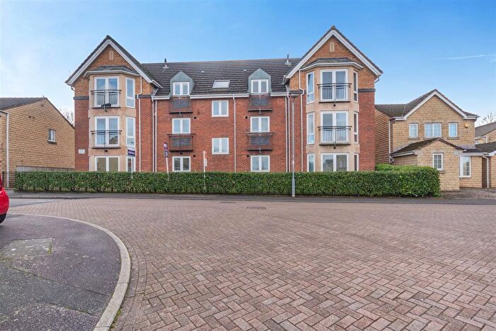 2 Bedroom Flat For Sale In Kings Stand, Mansfield, NG18