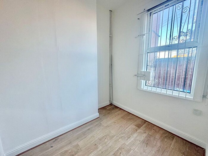 1 Bedroom Flat To Rent In Walton Road, Liverpool, L4