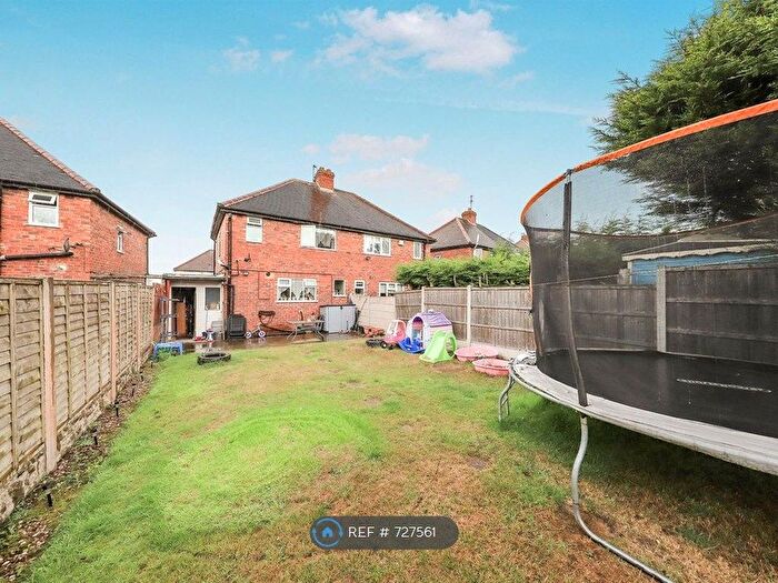 3 Bedroom Semi Detached House To Rent In Hawksford Crescent, Wolverhampton, WV10