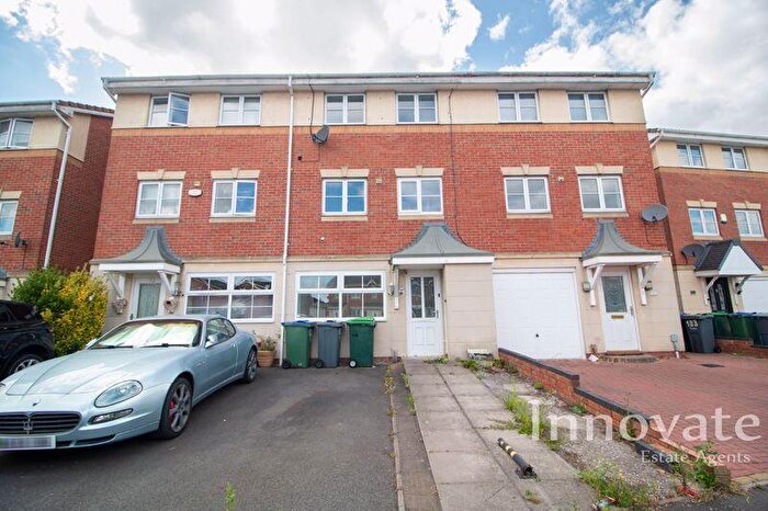 3 Bedroom Terraced House For Sale In Macdonald Close, Oldbury, B69