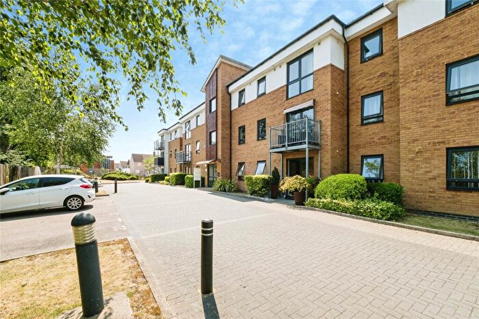 2 Bedroom Flat For Sale In Arcany Road, Essex, RM15