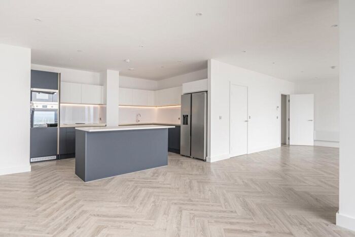 3 Bedroom Penthouse To Rent In Bankside Boulevard, Cortland At Colliers Yard, Salford, M3