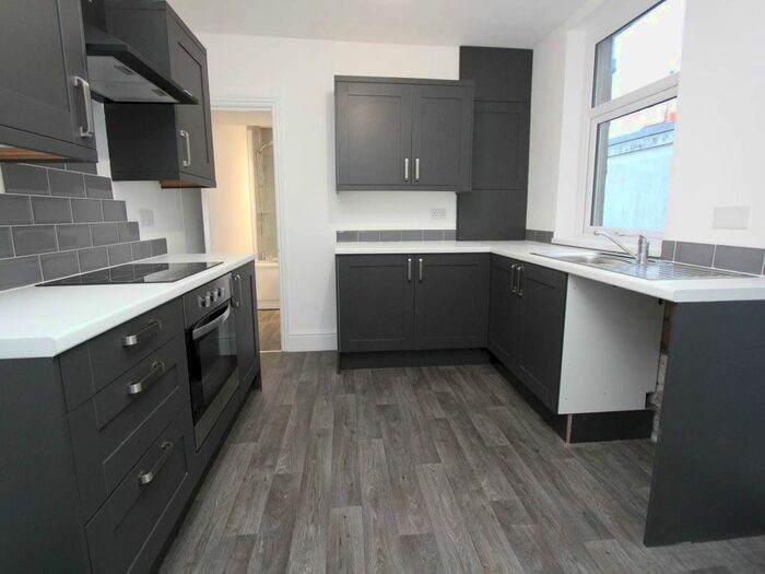 3 Bedroom Property To Rent In Brook Street, Barry, Vale Of Glamorgan, CF63