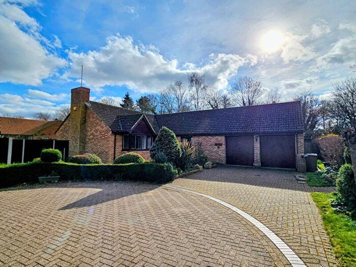 4 Bedroom Bungalow To Rent In The Rookery, Orton Wistow, Peterborough, PE2