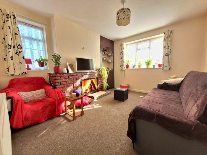 2 Bedroom Flat To Rent In Wilton Court, Muswell Hill, N10