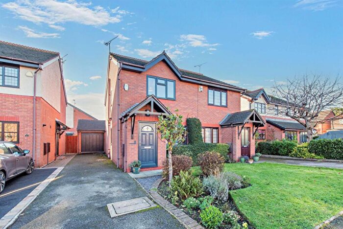 2 Bedroom Semi Detached House For Sale In Hoole Gardens, Chester, CH2