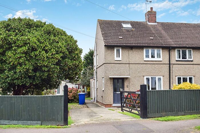 2 Bedroom Semi-Detached House To Rent In Marlborough Avenue, Kidlington, OX5
