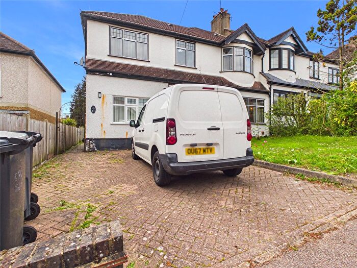 Maisonette To Rent In Melrose Road, Coulsdon, Surrey, CR5