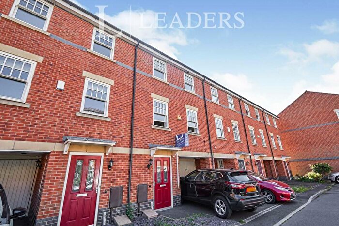 3 Bedroom Town House To Rent In Auriga Court, Derby, DE1